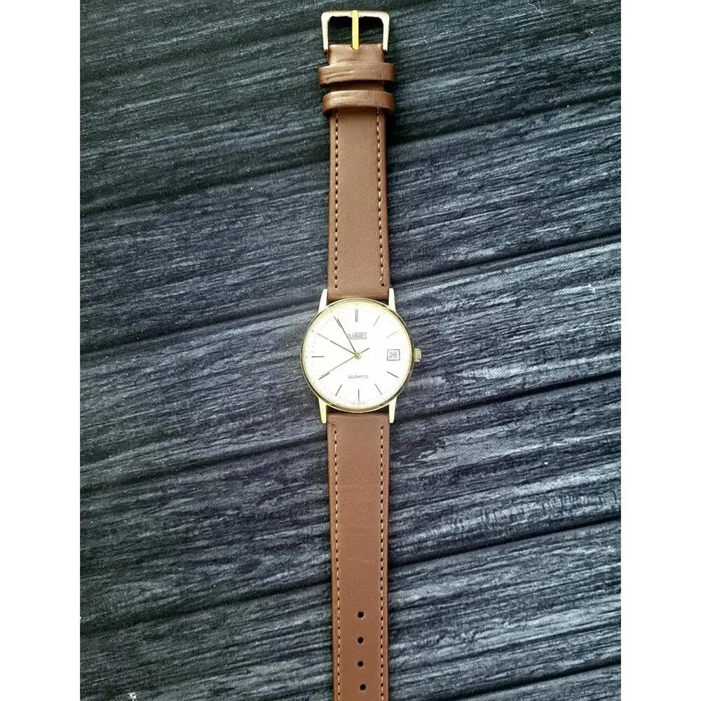 Very Rare Vintage Quintel‎ Pie Pan Mens 80s Retro Dress Watch